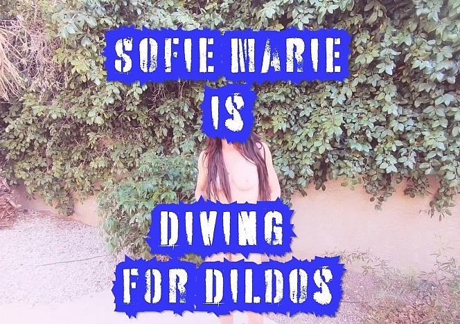 SofieMarieXXX/Diving for Dildos